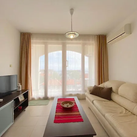 Triumph Village - Private - Black Sea Apartment *